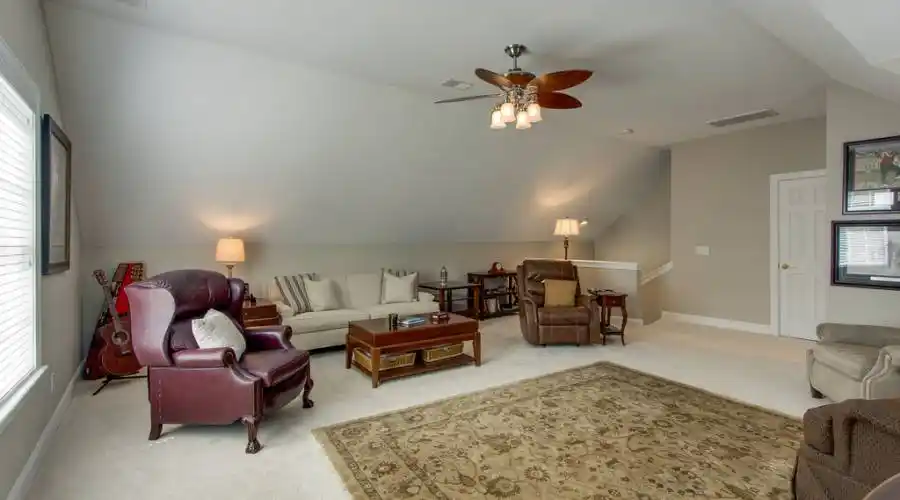 86 Farnsleigh Avenue,Bluffton,South Carolina 29910,United States,4 Bedrooms Bedrooms,4 Rooms Rooms,3 BathroomsBathrooms,Residential,Farnsleigh Avenue,197309
