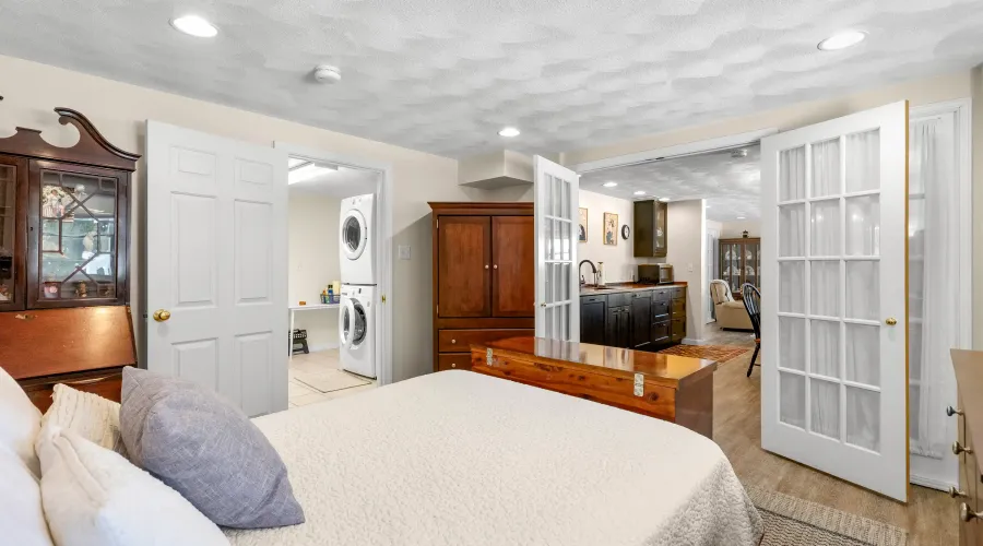 Breezy Point rd, Gloucester, Massachusetts, 01930, United States, 5 Bedrooms Bedrooms, 10 Rooms Rooms,3 BathroomsBathrooms,Residential,For Sale,Breezy Point ,2020564