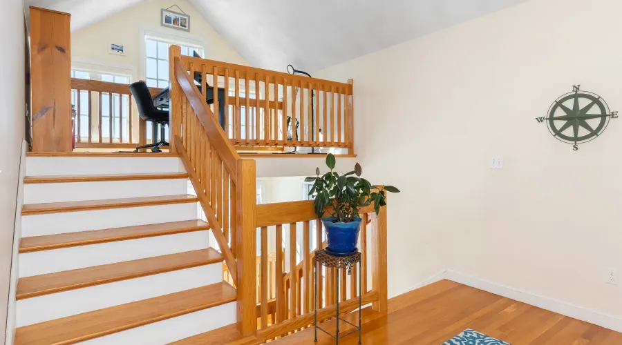 Breezy Point rd, Gloucester, Massachusetts, 01930, United States, 5 Bedrooms Bedrooms, 10 Rooms Rooms,3 BathroomsBathrooms,Residential,For Sale,Breezy Point ,2020564