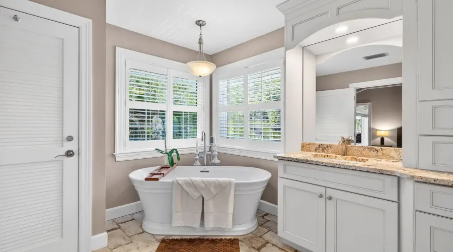 739 Anchor Drive, Sanibel Island, Florida, 33957, United States, 3 Bedrooms Bedrooms, 10 Rooms Rooms,2 BathroomsBathrooms,Residential,For Sale,Anchor,2020789