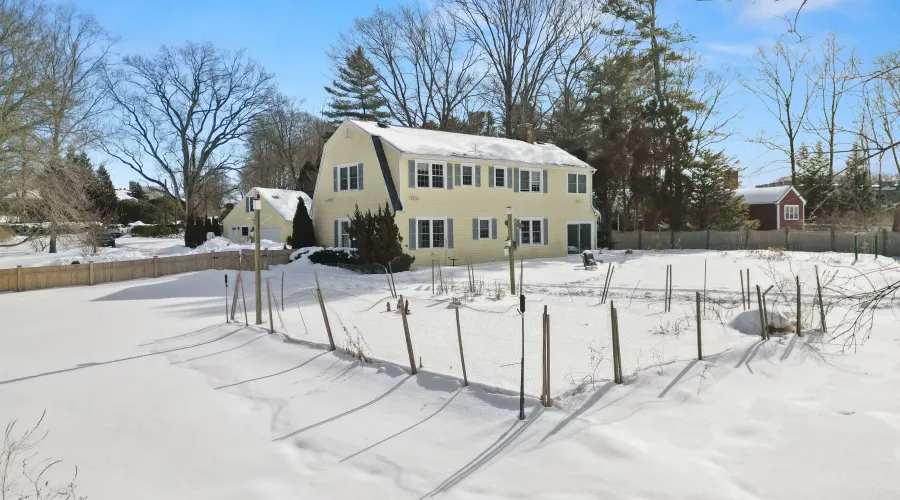 25 Masconomo St, Manchester, Massachusetts, 01944, United States, 5 Bedrooms Bedrooms, ,4 BathroomsBathrooms,Residential,For Sale,Masconomo,2020790