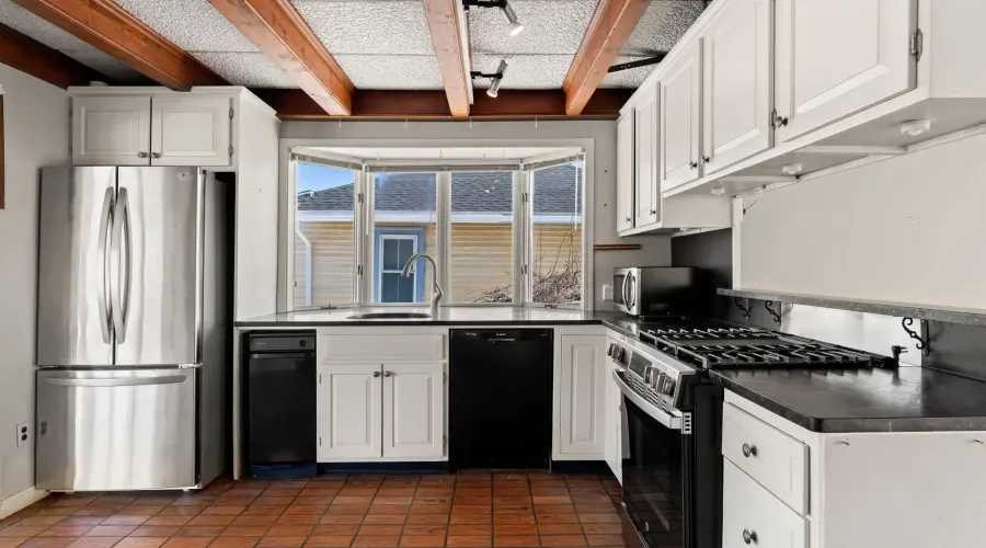 148 Long Beach, Rockport, Massachusetts, 01966, United States, 3 Bedrooms Bedrooms, 9 Rooms Rooms,3 BathroomsBathrooms,Residential,For Sale,Long Beach,2020791