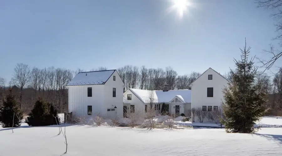 5 Valley Road, Salisbury, Connecticut, 06068, United States, 4 Bedrooms Bedrooms, 10 Rooms Rooms,3 BathroomsBathrooms,Residential,For Sale,Valley,2020792