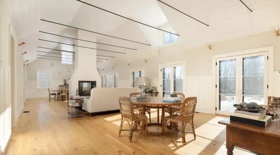 5 Valley Road, Salisbury, Connecticut, 06068, United States, 4 Bedrooms Bedrooms, 10 Rooms Rooms,3 BathroomsBathrooms,Residential,For Sale,Valley,2020792