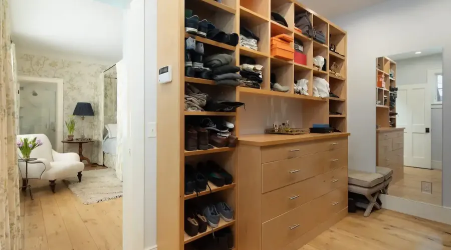 5 Valley Road, Salisbury, Connecticut, 06068, United States, 4 Bedrooms Bedrooms, 10 Rooms Rooms,3 BathroomsBathrooms,Residential,For Sale,Valley,2020792