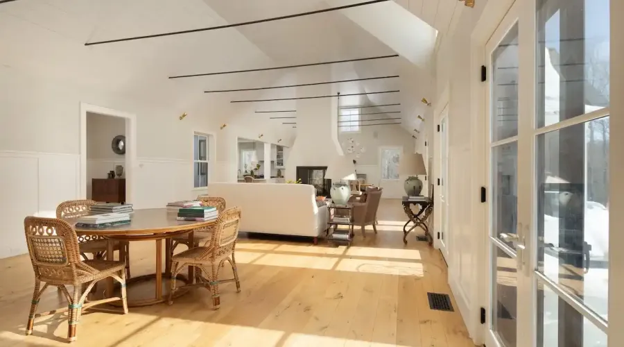 5 Valley Road, Salisbury, Connecticut, 06068, United States, 4 Bedrooms Bedrooms, 10 Rooms Rooms,3 BathroomsBathrooms,Residential,For Sale,Valley,2020792