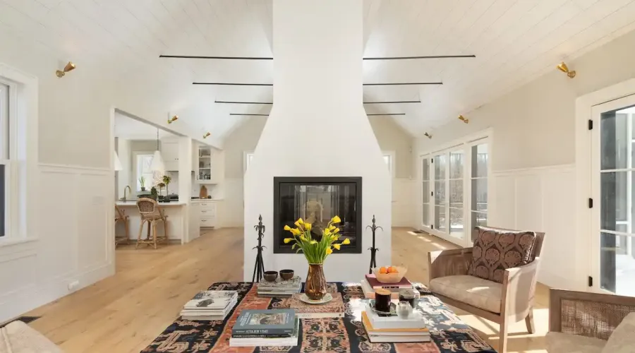 5 Valley Road, Salisbury, Connecticut, 06068, United States, 4 Bedrooms Bedrooms, 10 Rooms Rooms,3 BathroomsBathrooms,Residential,For Sale,Valley,2020792