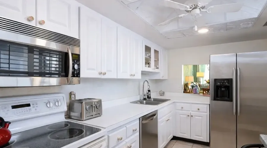 1770 Benjamin Franklin Dr, #206, Sarasota, Florida, 34236, United States, 2 Bedrooms Bedrooms, 5 Rooms Rooms,2 BathroomsBathrooms,Residential,For Sale,Lido Harbour Towers,Benjamin Franklin ,2,2021041