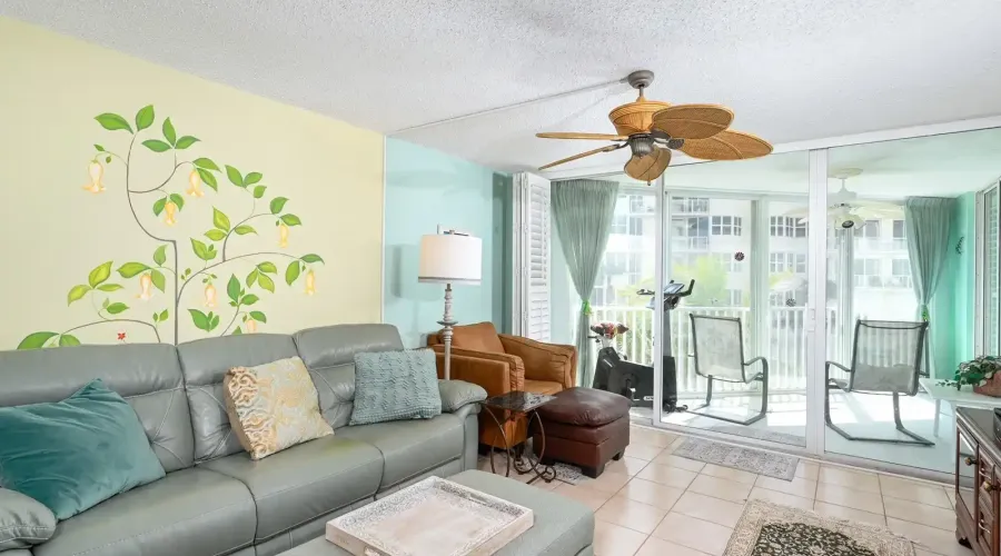 1770 Benjamin Franklin Dr, #206, Sarasota, Florida, 34236, United States, 2 Bedrooms Bedrooms, 5 Rooms Rooms,2 BathroomsBathrooms,Residential,For Sale,Lido Harbour Towers,Benjamin Franklin ,2,2021041