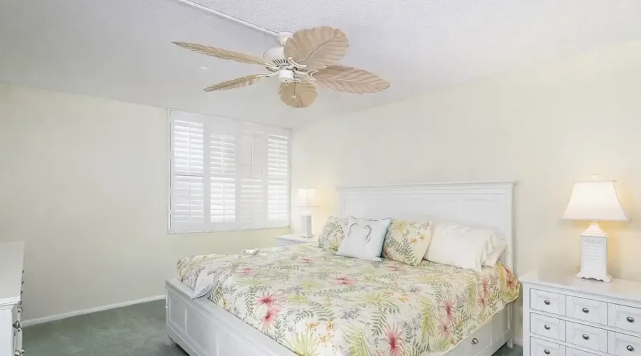 1770 Benjamin Franklin Dr, #206, Sarasota, Florida, 34236, United States, 2 Bedrooms Bedrooms, 5 Rooms Rooms,2 BathroomsBathrooms,Residential,For Sale,Lido Harbour Towers,Benjamin Franklin ,2,2021041