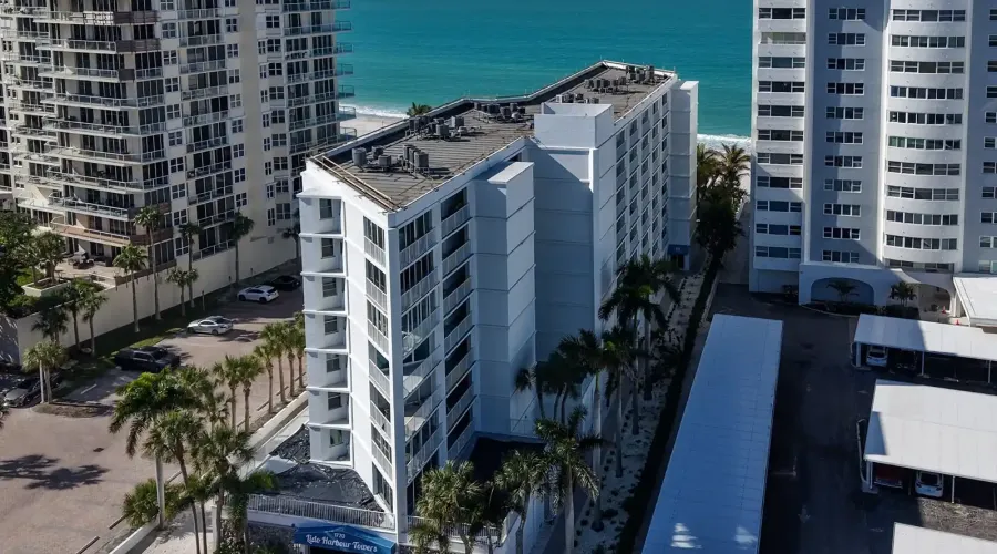 1770 Benjamin Franklin Dr, #206, Sarasota, Florida, 34236, United States, 2 Bedrooms Bedrooms, 5 Rooms Rooms,2 BathroomsBathrooms,Residential,For Sale,Lido Harbour Towers,Benjamin Franklin ,2,2021041