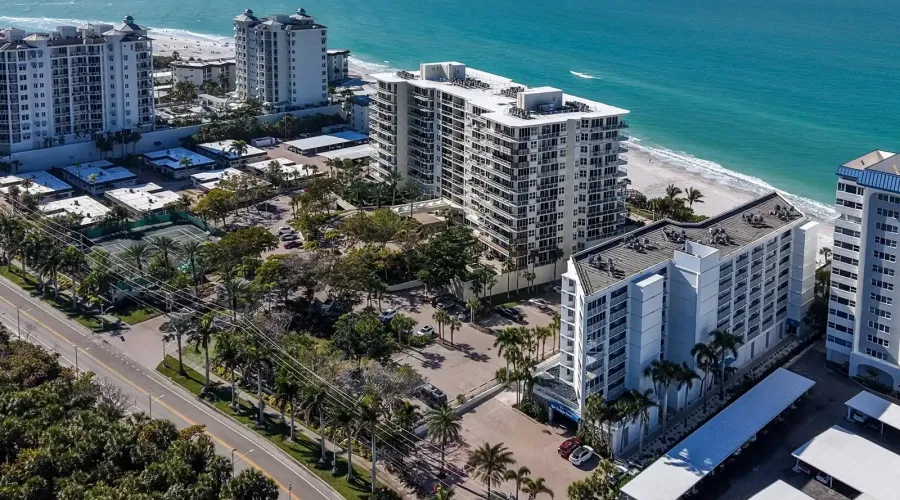 1770 Benjamin Franklin Dr, #206, Sarasota, Florida, 34236, United States, 2 Bedrooms Bedrooms, 5 Rooms Rooms,2 BathroomsBathrooms,Residential,For Sale,Lido Harbour Towers,Benjamin Franklin ,2,2021041