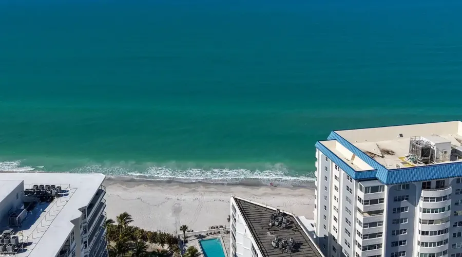 1770 Benjamin Franklin Dr, #206, Sarasota, Florida, 34236, United States, 2 Bedrooms Bedrooms, 5 Rooms Rooms,2 BathroomsBathrooms,Residential,For Sale,Lido Harbour Towers,Benjamin Franklin ,2,2021041