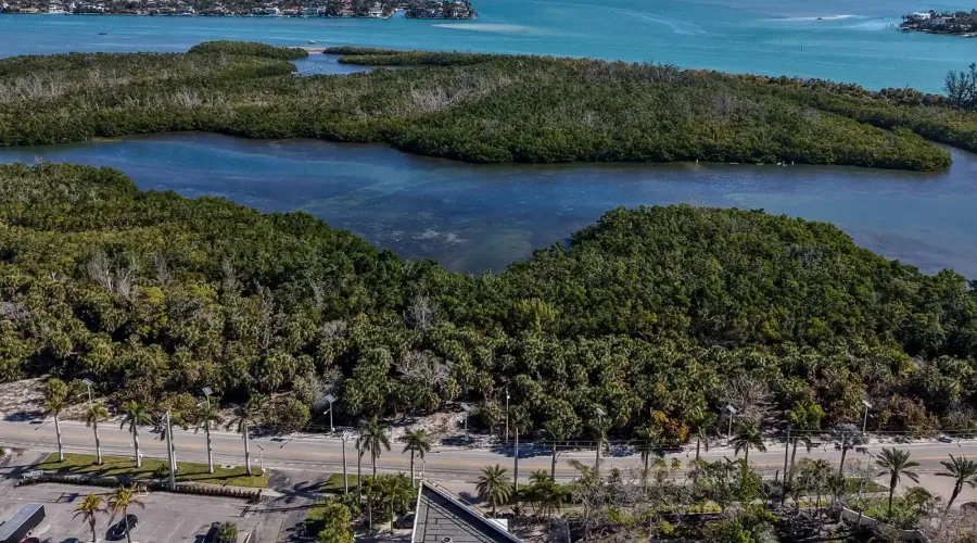 1770 Benjamin Franklin Dr, #206, Sarasota, Florida, 34236, United States, 2 Bedrooms Bedrooms, 5 Rooms Rooms,2 BathroomsBathrooms,Residential,For Sale,Lido Harbour Towers,Benjamin Franklin ,2,2021041