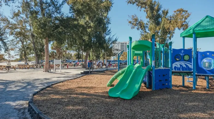 1770 Benjamin Franklin Dr, #206, Sarasota, Florida, 34236, United States, 2 Bedrooms Bedrooms, 5 Rooms Rooms,2 BathroomsBathrooms,Residential,For Sale,Lido Harbour Towers,Benjamin Franklin ,2,2021041