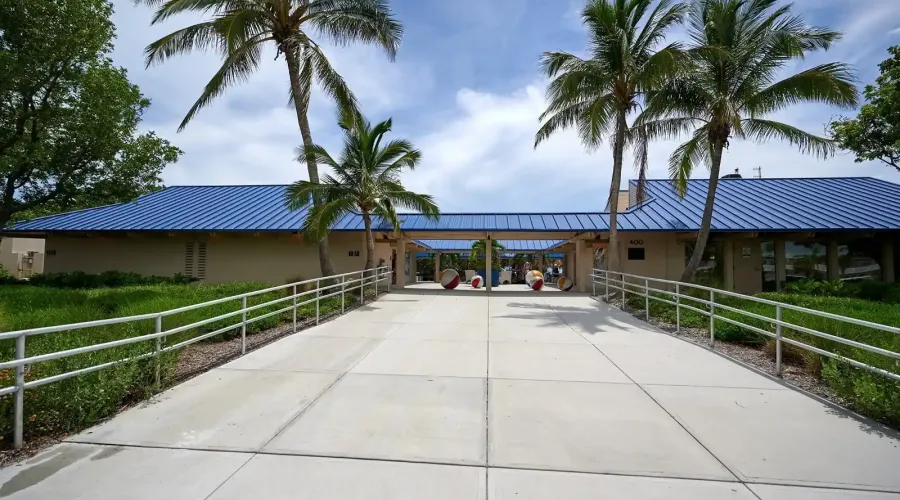 1770 Benjamin Franklin Dr, #206, Sarasota, Florida, 34236, United States, 2 Bedrooms Bedrooms, 5 Rooms Rooms,2 BathroomsBathrooms,Residential,For Sale,Lido Harbour Towers,Benjamin Franklin ,2,2021041