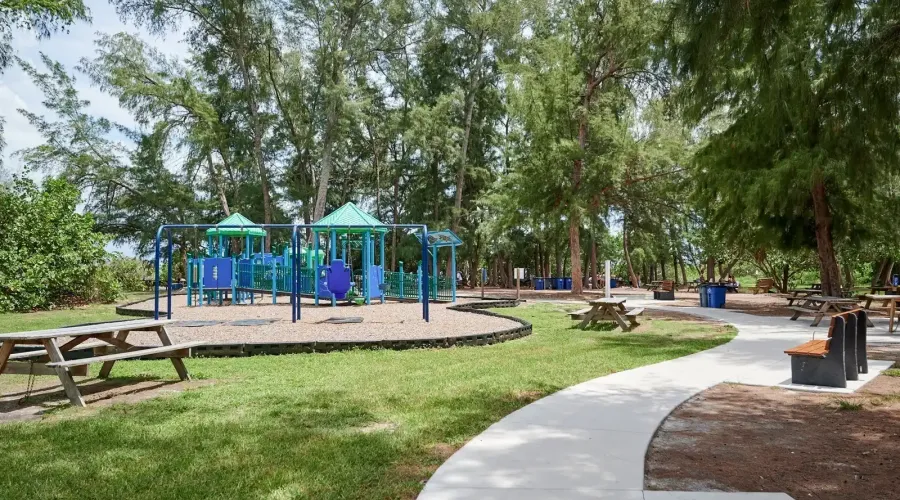 1770 Benjamin Franklin Dr, #206, Sarasota, Florida, 34236, United States, 2 Bedrooms Bedrooms, 5 Rooms Rooms,2 BathroomsBathrooms,Residential,For Sale,Lido Harbour Towers,Benjamin Franklin ,2,2021041