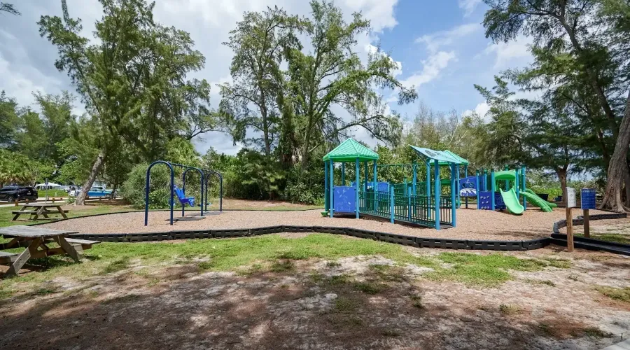 1770 Benjamin Franklin Dr, #206, Sarasota, Florida, 34236, United States, 2 Bedrooms Bedrooms, 5 Rooms Rooms,2 BathroomsBathrooms,Residential,For Sale,Lido Harbour Towers,Benjamin Franklin ,2,2021041