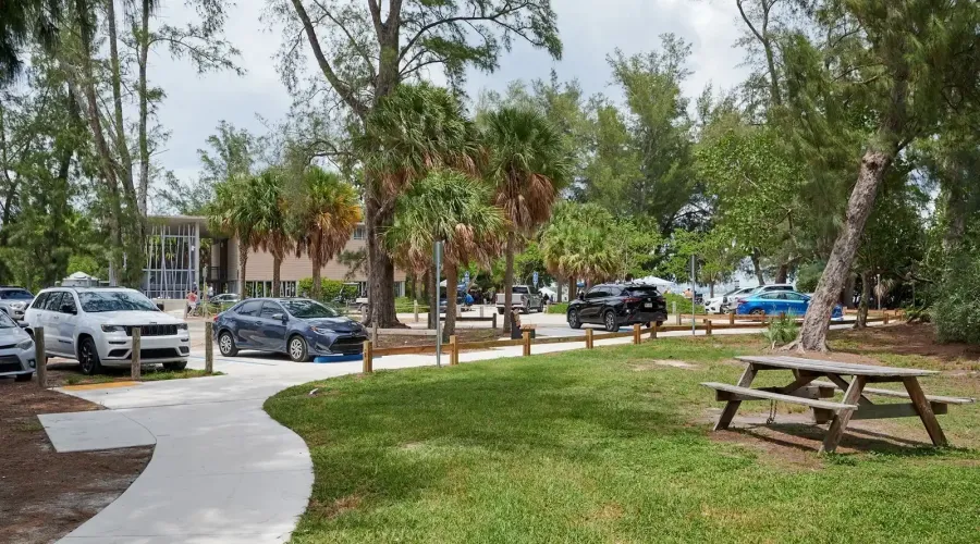 1770 Benjamin Franklin Dr, #206, Sarasota, Florida, 34236, United States, 2 Bedrooms Bedrooms, 5 Rooms Rooms,2 BathroomsBathrooms,Residential,For Sale,Lido Harbour Towers,Benjamin Franklin ,2,2021041