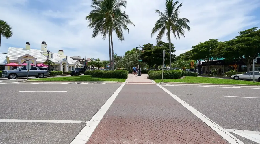 1770 Benjamin Franklin Dr, #206, Sarasota, Florida, 34236, United States, 2 Bedrooms Bedrooms, 5 Rooms Rooms,2 BathroomsBathrooms,Residential,For Sale,Lido Harbour Towers,Benjamin Franklin ,2,2021041