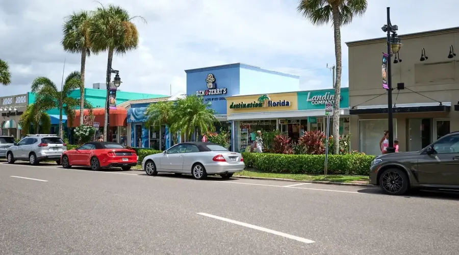 1770 Benjamin Franklin Dr, #206, Sarasota, Florida, 34236, United States, 2 Bedrooms Bedrooms, 5 Rooms Rooms,2 BathroomsBathrooms,Residential,For Sale,Lido Harbour Towers,Benjamin Franklin ,2,2021041