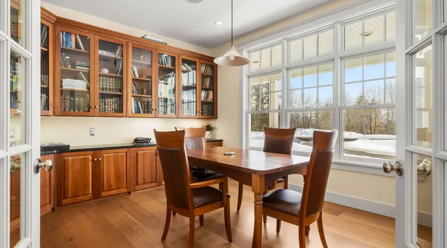 72 dale lane, Groton, Massachusetts, United States, 5 Bedrooms Bedrooms, 17 Rooms Rooms,6 BathroomsBathrooms,Residential,For Sale,dale ,2022702