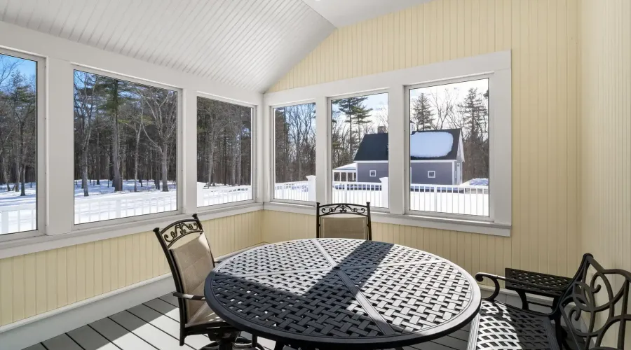 72 dale lane, Groton, Massachusetts, United States, 5 Bedrooms Bedrooms, 17 Rooms Rooms,6 BathroomsBathrooms,Residential,For Sale,dale ,2022702