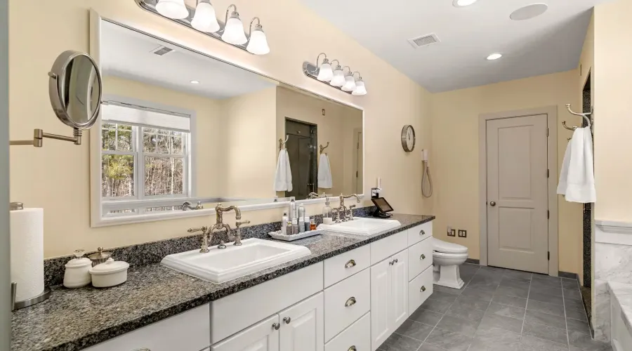 72 dale lane, Groton, Massachusetts, United States, 5 Bedrooms Bedrooms, 17 Rooms Rooms,6 BathroomsBathrooms,Residential,For Sale,dale ,2022702