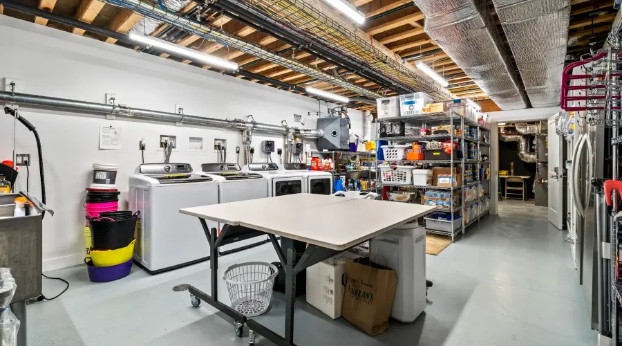 72 dale lane, Groton, Massachusetts, United States, 5 Bedrooms Bedrooms, 17 Rooms Rooms,6 BathroomsBathrooms,Residential,For Sale,dale ,2022702