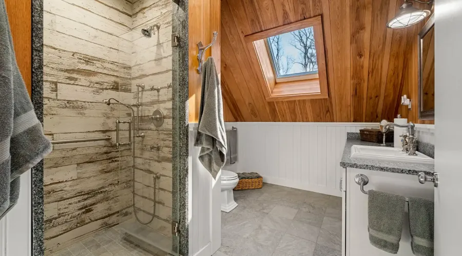 72 dale lane, Groton, Massachusetts, United States, 5 Bedrooms Bedrooms, 17 Rooms Rooms,6 BathroomsBathrooms,Residential,For Sale,dale ,2022702