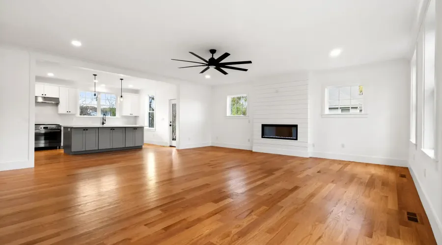 23 A Ward st, Woburn, Massachusetts, United States, 4 Bedrooms Bedrooms, 10 Rooms Rooms,3 BathroomsBathrooms,Condo,For Sale,A Ward,2023012