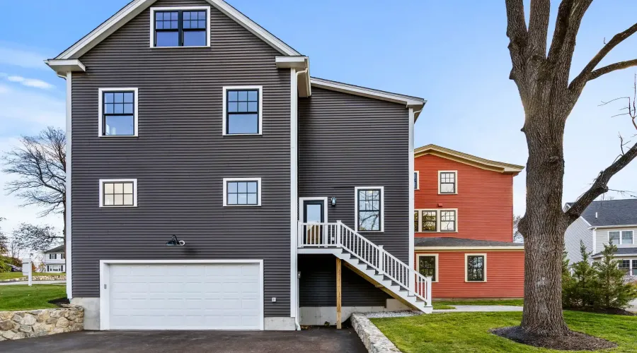 23 A Ward st, Woburn, Massachusetts, United States, 4 Bedrooms Bedrooms, 10 Rooms Rooms,3 BathroomsBathrooms,Condo,For Sale,A Ward,2023012