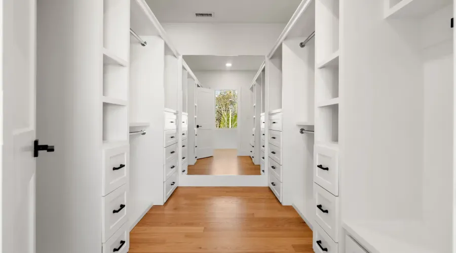 23 A Ward st, Woburn, Massachusetts, United States, 4 Bedrooms Bedrooms, 10 Rooms Rooms,3 BathroomsBathrooms,Condo,For Sale,A Ward,2023012