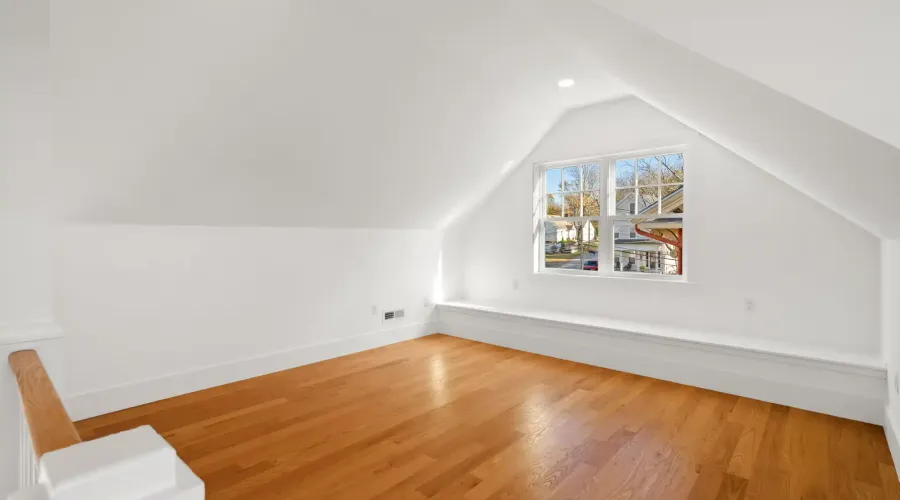 23 A Ward st, Woburn, Massachusetts, United States, 4 Bedrooms Bedrooms, 10 Rooms Rooms,3 BathroomsBathrooms,Condo,For Sale,A Ward,2023012