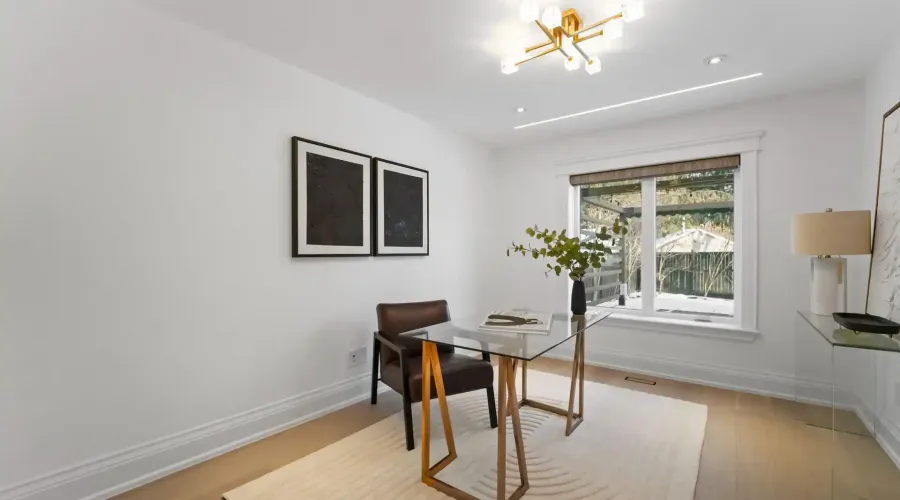 3168 Lakeshore Road W, Oakville, Ontario, L6L 1J6, Canada, 4 Bedrooms Bedrooms, ,6 BathroomsBathrooms,Residential,For Sale,3168 Lakeshore Road W,2023452