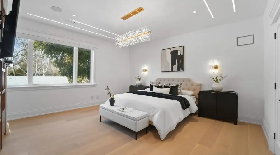 3168 Lakeshore Road W, Oakville, Ontario, L6L 1J6, Canada, 4 Bedrooms Bedrooms, ,6 BathroomsBathrooms,Residential,For Sale,3168 Lakeshore Road W,2023452