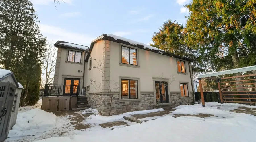 3168 Lakeshore Road W, Oakville, Ontario, L6L 1J6, Canada, 4 Bedrooms Bedrooms, ,6 BathroomsBathrooms,Residential,For Sale,3168 Lakeshore Road W,2023452