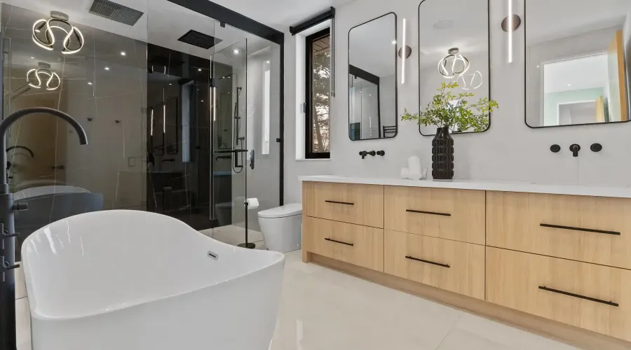 2186 Harcourt Crescent, Mississauga, Ontario, L4Y 1W1, Canada, 4 Bedrooms Bedrooms, ,6 BathroomsBathrooms,Residential,For Sale,2186 Harcourt Crescent,2023453