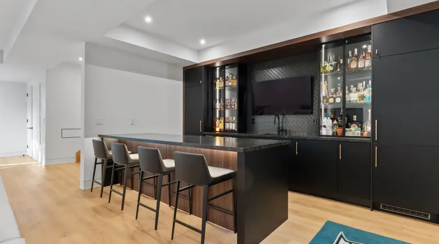 2186 Harcourt Crescent, Mississauga, Ontario, L4Y 1W1, Canada, 4 Bedrooms Bedrooms, ,6 BathroomsBathrooms,Residential,For Sale,2186 Harcourt Crescent,2023453