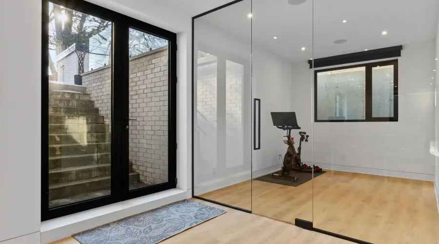 2186 Harcourt Crescent, Mississauga, Ontario, L4Y 1W1, Canada, 4 Bedrooms Bedrooms, ,6 BathroomsBathrooms,Residential,For Sale,2186 Harcourt Crescent,2023453