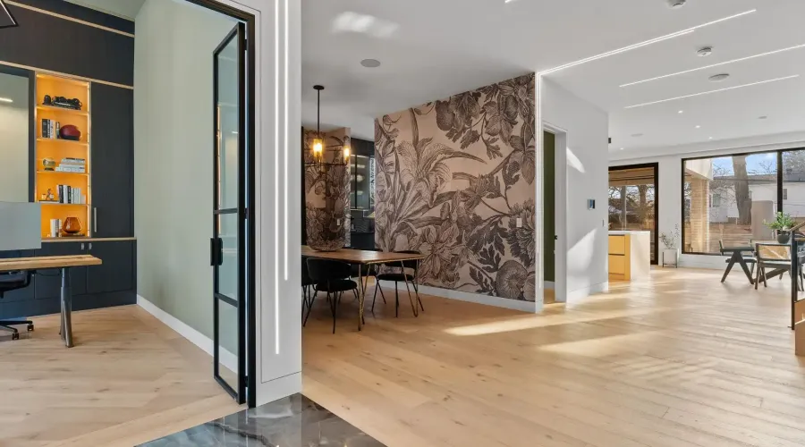 2186 Harcourt Crescent, Mississauga, Ontario, L4Y 1W1, Canada, 4 Bedrooms Bedrooms, ,6 BathroomsBathrooms,Residential,For Sale,2186 Harcourt Crescent,2023453