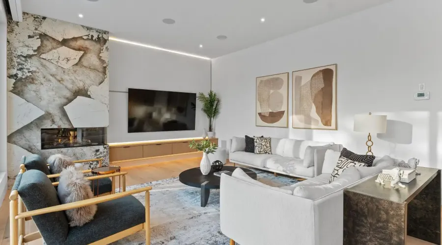 2186 Harcourt Crescent, Mississauga, Ontario, L4Y 1W1, Canada, 4 Bedrooms Bedrooms, ,6 BathroomsBathrooms,Residential,For Sale,2186 Harcourt Crescent,2023453