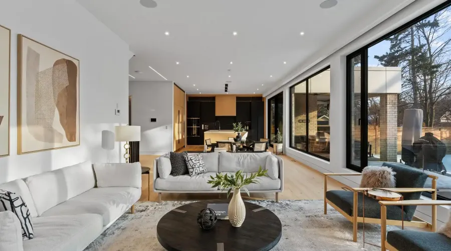 2186 Harcourt Crescent, Mississauga, Ontario, L4Y 1W1, Canada, 4 Bedrooms Bedrooms, ,6 BathroomsBathrooms,Residential,For Sale,2186 Harcourt Crescent,2023453