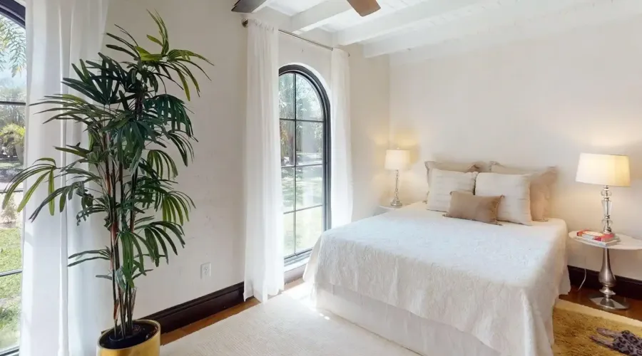 6251 10th Avenue S, Gulfport, Florida, 33707, United States, 4 Bedrooms Bedrooms, 14 Rooms Rooms,2 BathroomsBathrooms,Residential,For Sale,10th Avenue ,2024357