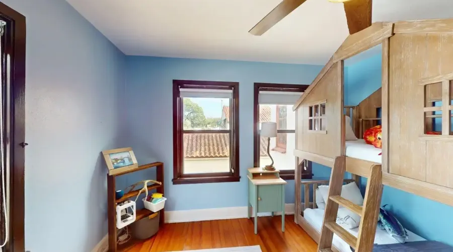 6251 10th Avenue S, Gulfport, Florida, 33707, United States, 4 Bedrooms Bedrooms, 14 Rooms Rooms,2 BathroomsBathrooms,Residential,For Sale,10th Avenue ,2024357