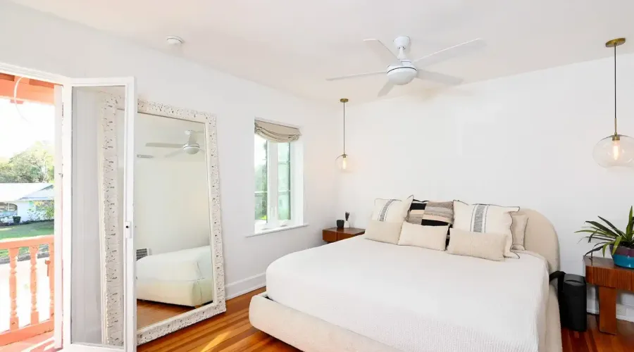 6251 10th Avenue S, Gulfport, Florida, 33707, United States, 4 Bedrooms Bedrooms, 14 Rooms Rooms,2 BathroomsBathrooms,Residential,For Sale,10th Avenue ,2024357