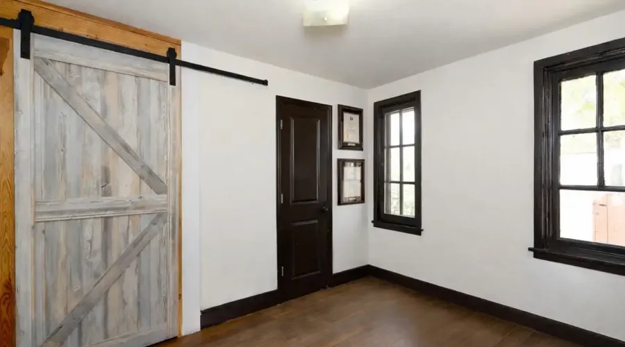 6251 10th Avenue S, Gulfport, Florida, 33707, United States, 4 Bedrooms Bedrooms, 14 Rooms Rooms,2 BathroomsBathrooms,Residential,For Sale,10th Avenue ,2024357