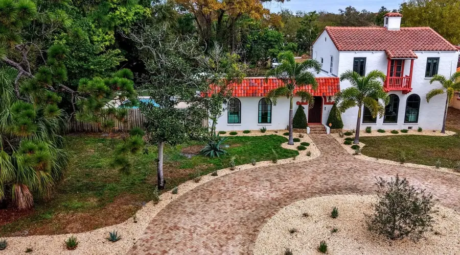 6251 10th Avenue S, Gulfport, Florida, 33707, United States, 4 Bedrooms Bedrooms, 14 Rooms Rooms,2 BathroomsBathrooms,Residential,For Sale,10th Avenue ,2024357