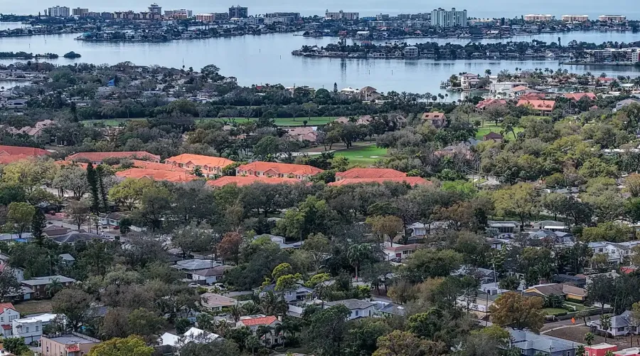 6251 10th Avenue S, Gulfport, Florida, 33707, United States, 4 Bedrooms Bedrooms, 14 Rooms Rooms,2 BathroomsBathrooms,Residential,For Sale,10th Avenue ,2024357