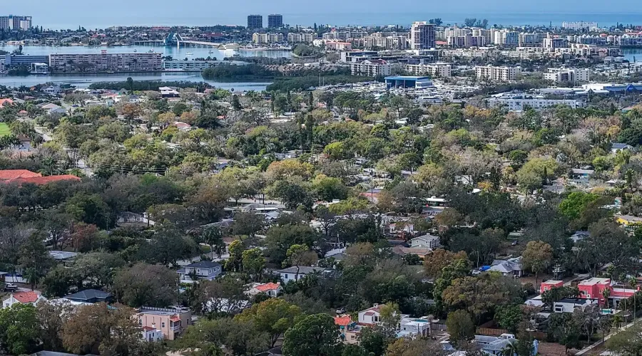 6251 10th Avenue S, Gulfport, Florida, 33707, United States, 4 Bedrooms Bedrooms, 14 Rooms Rooms,2 BathroomsBathrooms,Residential,For Sale,10th Avenue ,2024357